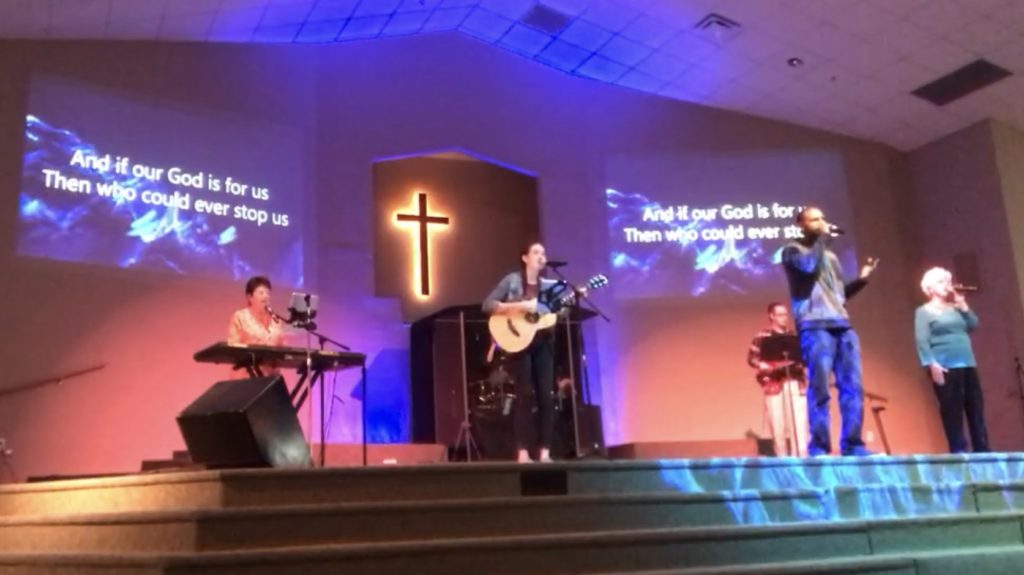 Praise Team - CROSSPOINTE CHURCH